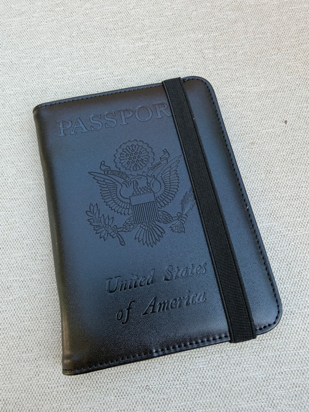 PASCACOO Black Passport Travel Wallet/Organizer with Elastic Strap